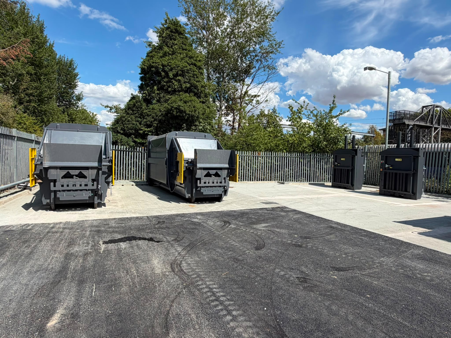 Compactors and vertical balers arranged within the operational compound
